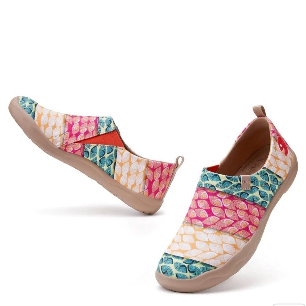 UIN Walking Travel Slip On Canvas Shoes 10